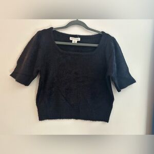 Women’s Happily Grey Short Sleeve Black Fuzzy Cropped Sweater Large